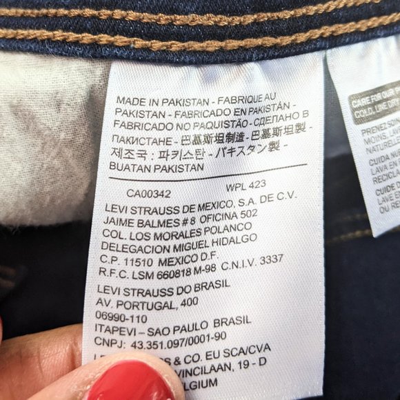 Levi's 512 Perfectly Slimming Skinny Leg Jeans - Picture 8 of 10